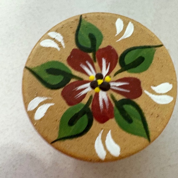 SMALL ROUND BOX - WOOD - Picture 2 of 5